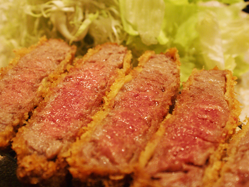 ビーフカツ定食(黒毛和牛)